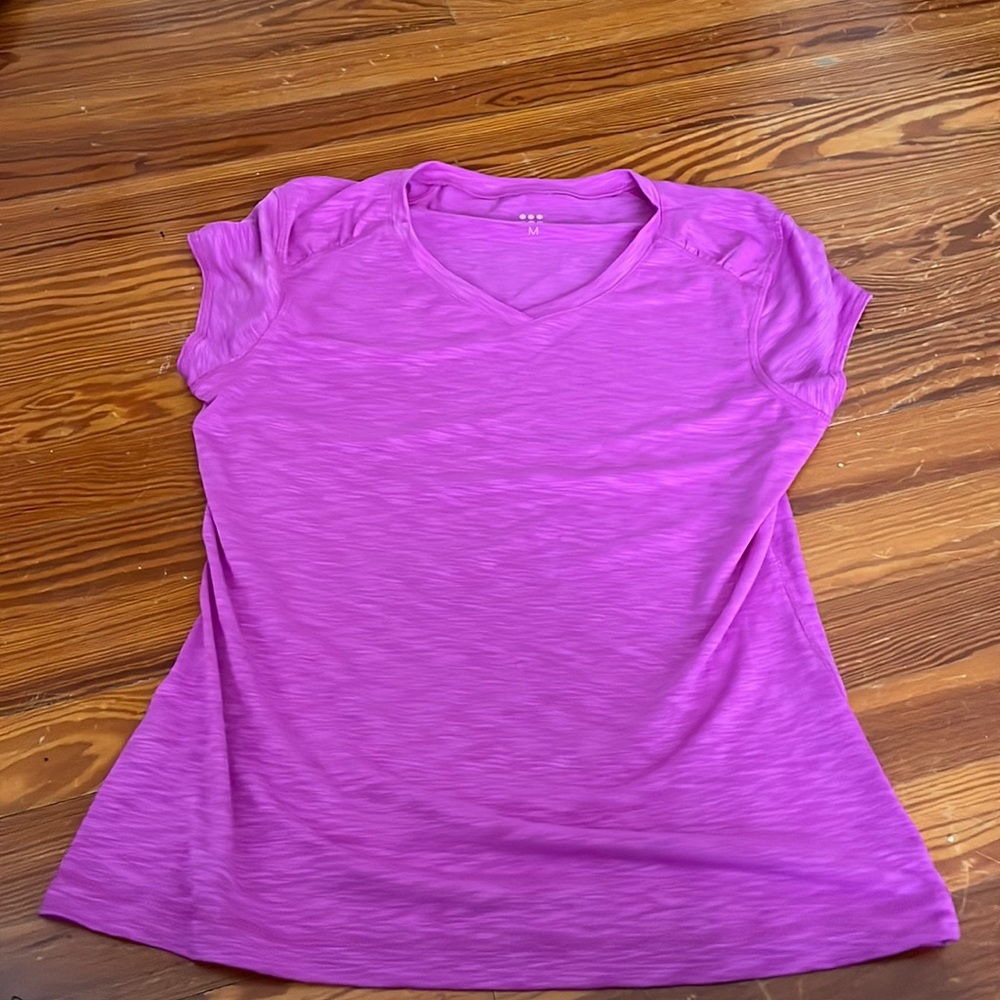 Title nine work out shirt